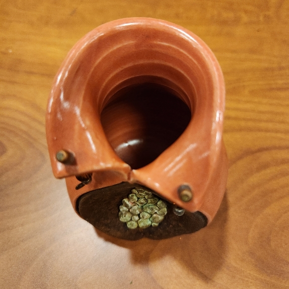 Bev Freeburg Hand Thrown Pottery Vase - Picture 3 of 6